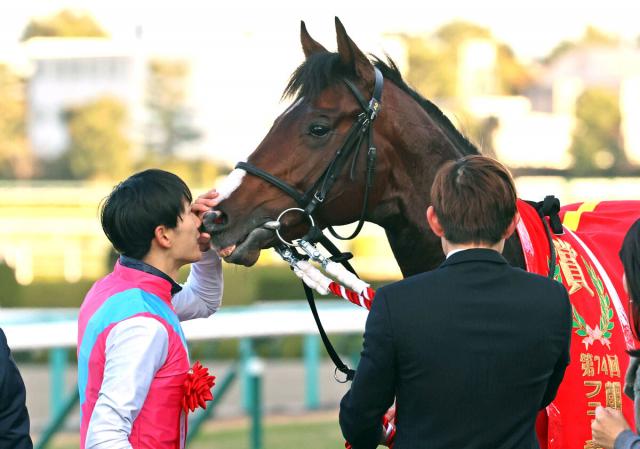 朝日杯FS】ドルチェモアが3連勝で頂点 G1・2勝目の坂井瑠星騎手