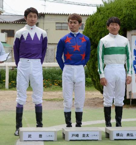 武豊 思い出の勝負服で参戦、第2戦制す 場内大興奮!!ゴールデン