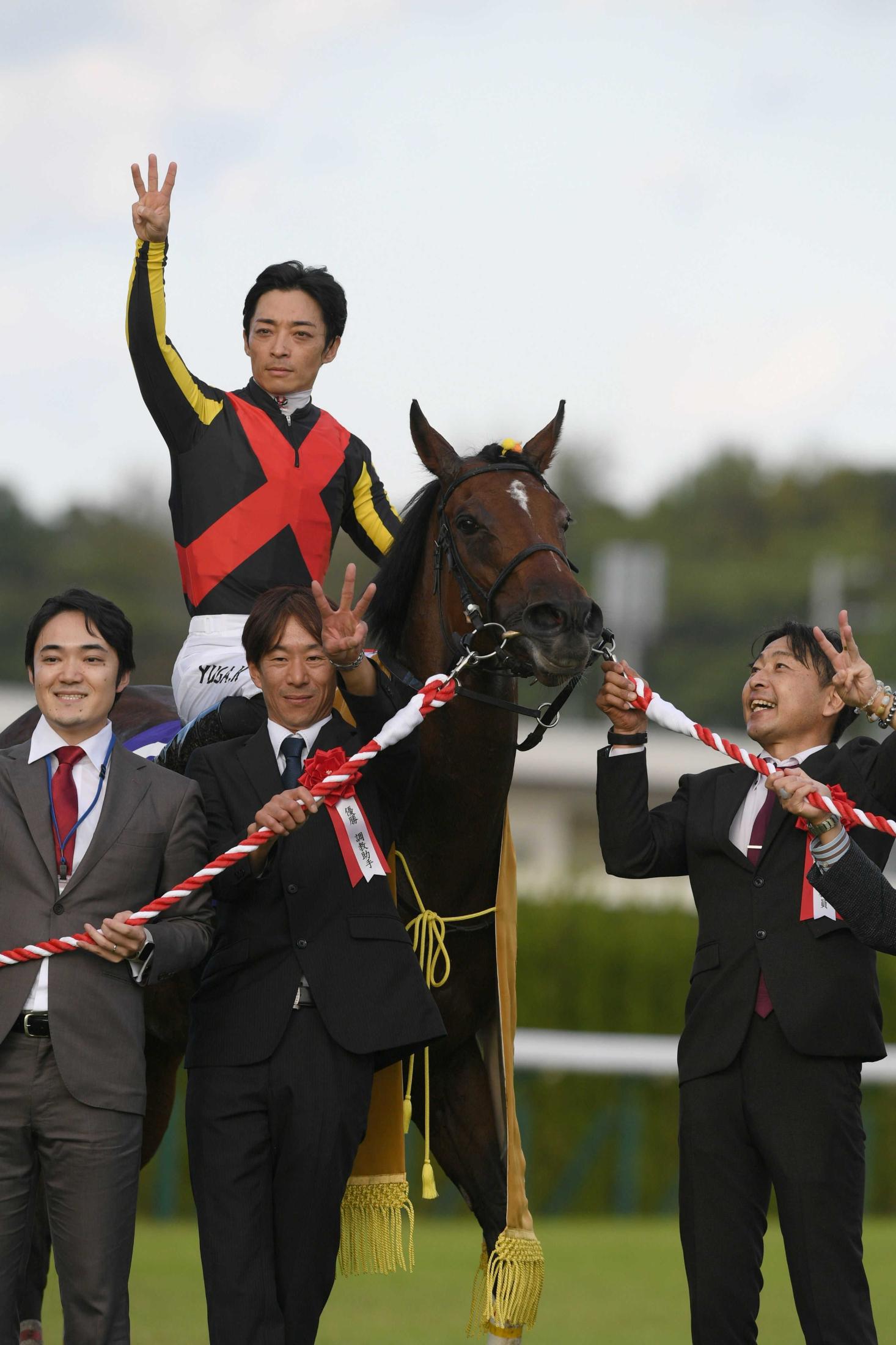 リバティアイランド最優秀３歳牝馬 満票わずか１票及ばず 中内田師「タイトルに恥じない活躍」誓う | 競馬ニュース - netkeiba