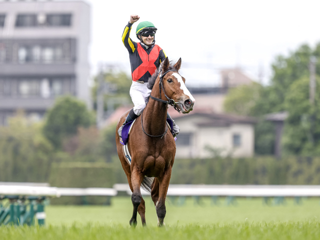 オークス結果】樫の女王はチェルヴィニア！ 桜花賞13着から巻き返し | 競馬ニュース - netkeiba