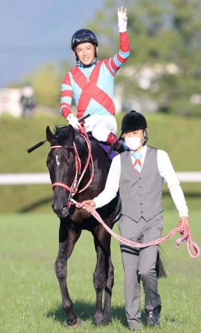 JRA】無敗の3冠馬コントレイルが顕彰馬に選定 対象2年目で殿堂入り 昨年は1票足りず | 競馬ニュース - netkeiba