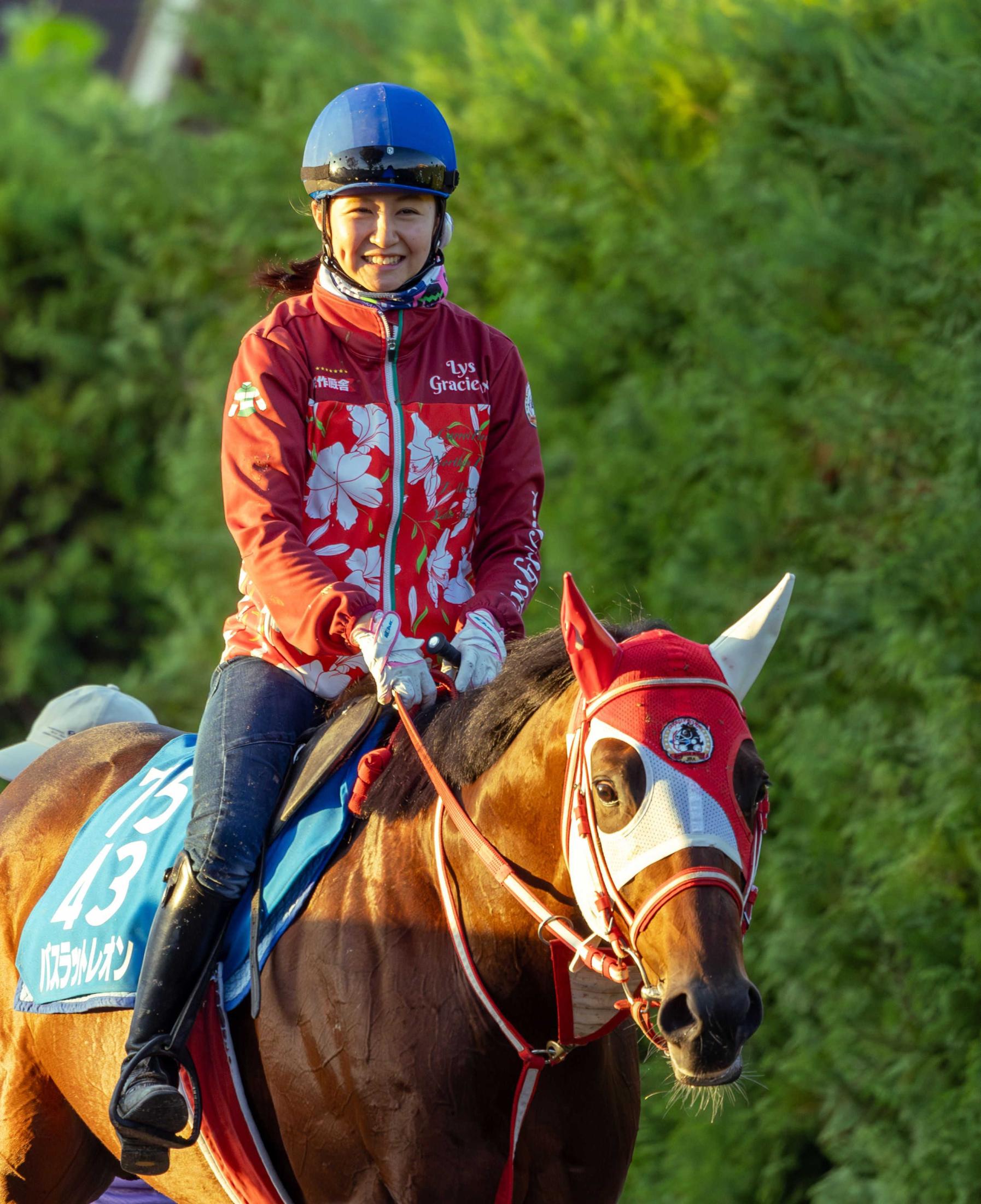 古川奈穂 念願のＧ１級舞台！ベスト騎乗でバスラットレオンの花道飾る「思い入れのある特別な一頭」 | 競馬ニュース - netkeiba